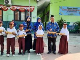 HUT RI